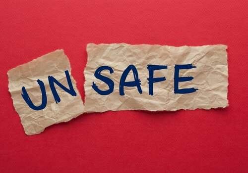 why are some muffin pans unsafe