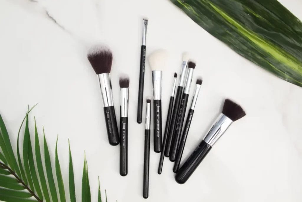 eco friendly makeup brushes