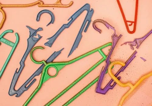 plastic hanger dilemma: can they be recycled and how to properly dispose of them