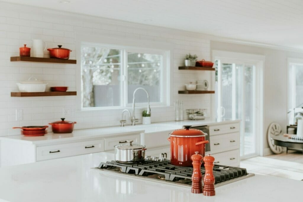7 Reasons Why You Need To Replace Plastic Cooking Utensils 1 plastic cooking utensils